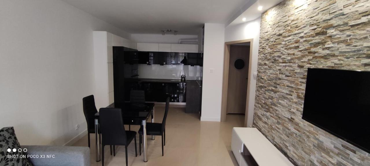 Apartament „Nad Jeziorkiem“ Apartment Кентшин Екстериор снимка